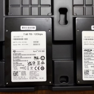 For NetApp X319A 7.68TB 2LZ204-038 12Gb/s SAS 2.5-inch SSD 108-00687 SP-319A DS224C in Stock